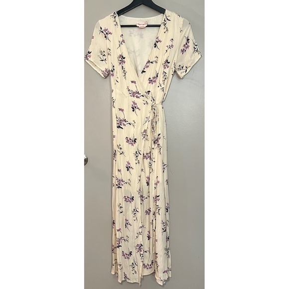 Showpo. Dresses & Skirts - Showpo Midi Wrap Dress Women Size 6 Floral V-Neck Cottagecore Boho Summer Flowy
